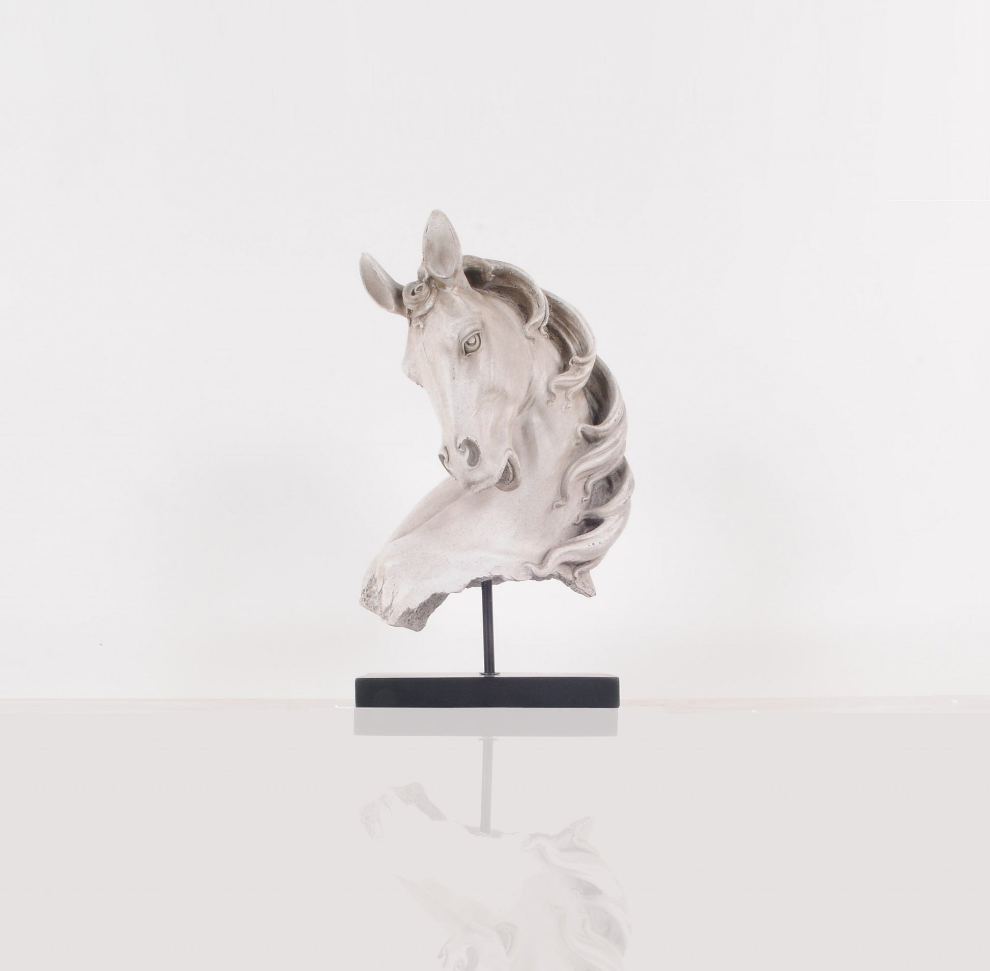 Vintage Look Off White Horse Head Statue By Homeroots | Animals & Pets | Modishstore - 2