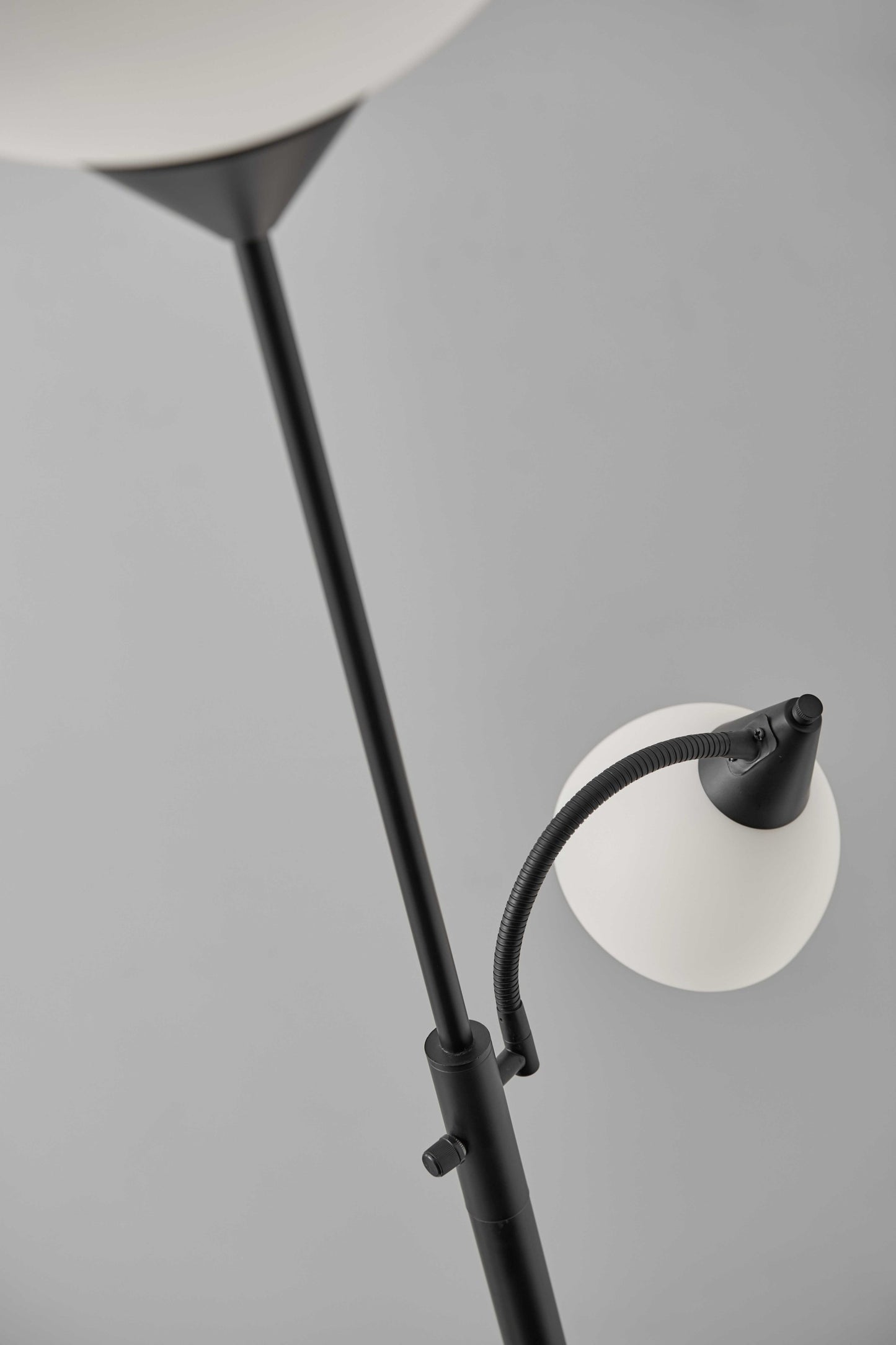 Torchiere Plus Chairside Floor Lamp in Black Metal By Homeroots | Floor Lamps | Modishstore - 3