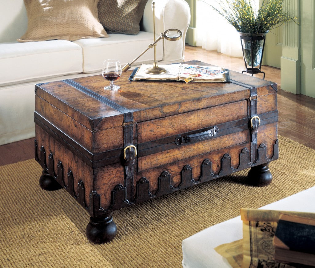 Steamer Trunk Coffee Table: Repurposing Old Stuff