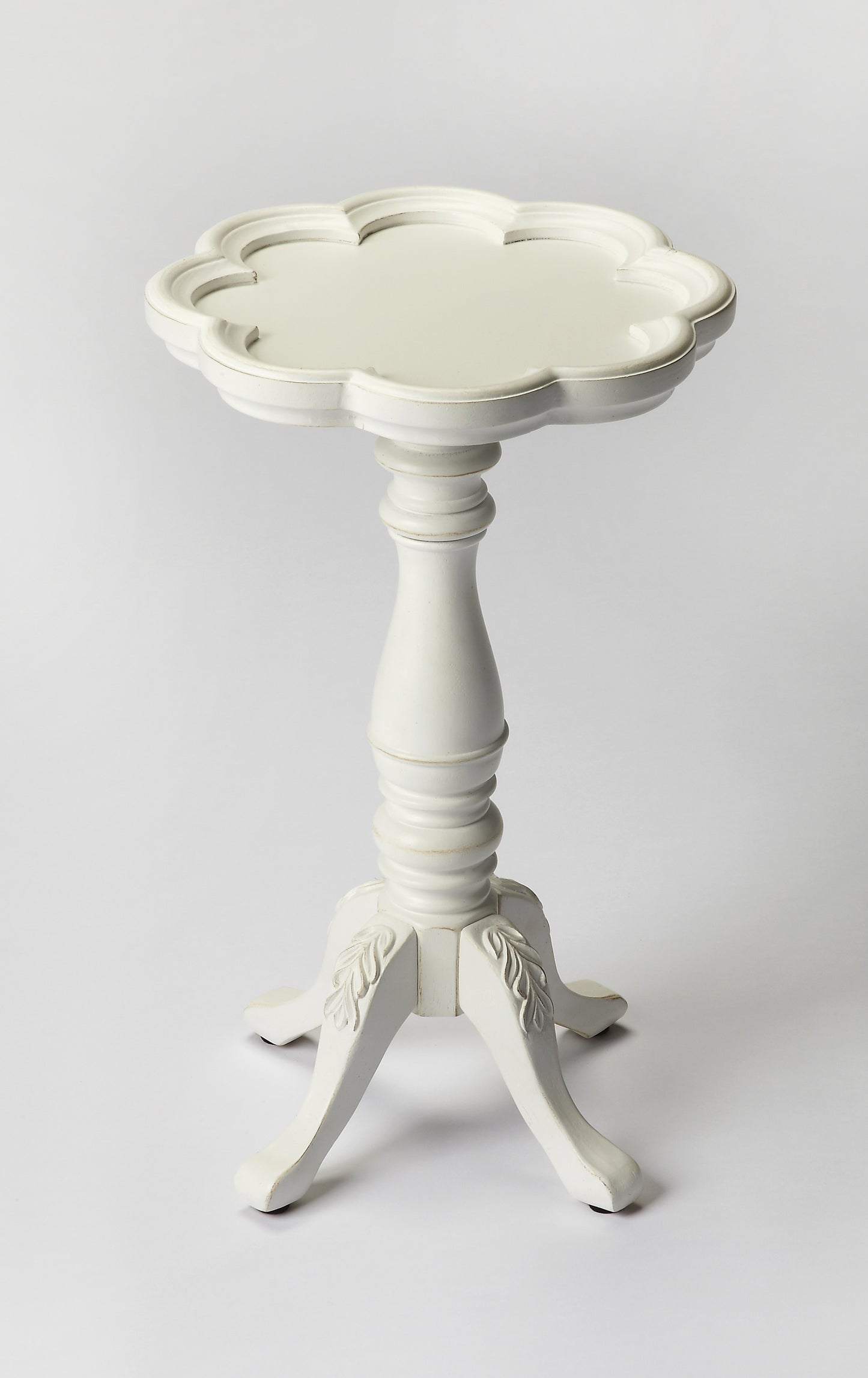 20" Cottage White Wood Floral Top End Table By Homeroots | End Tables | Modishstore - 3