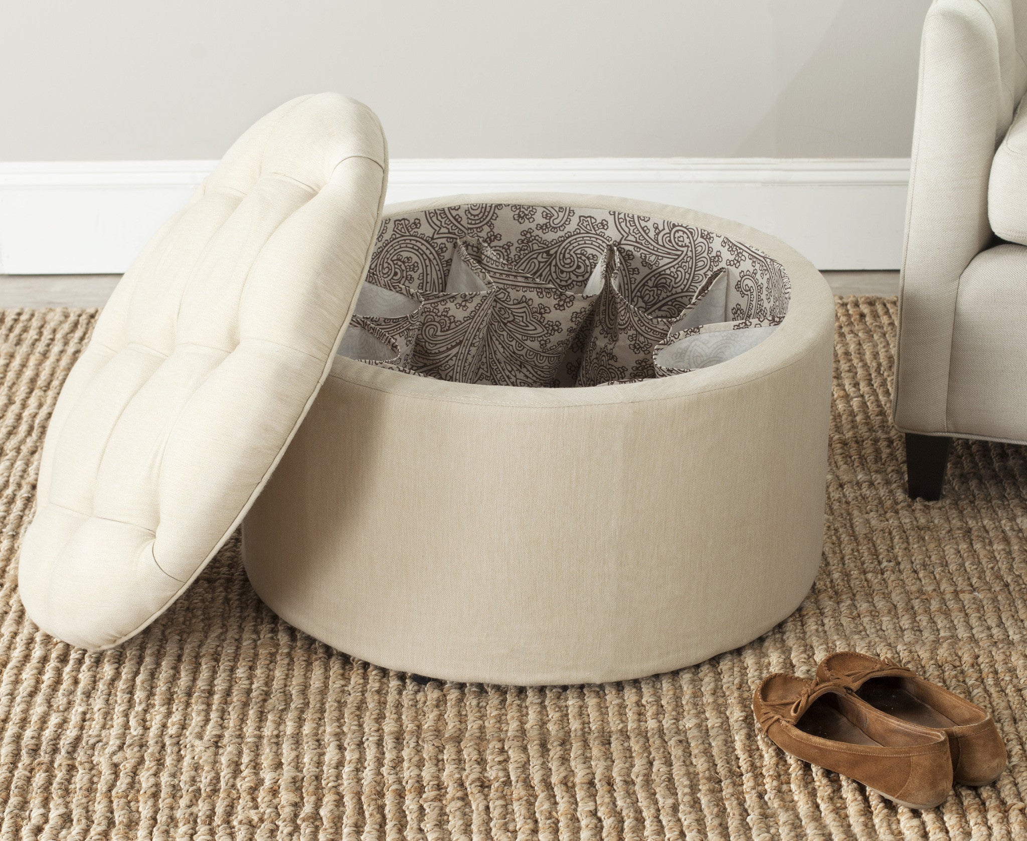 Round shoe storage online ottoman