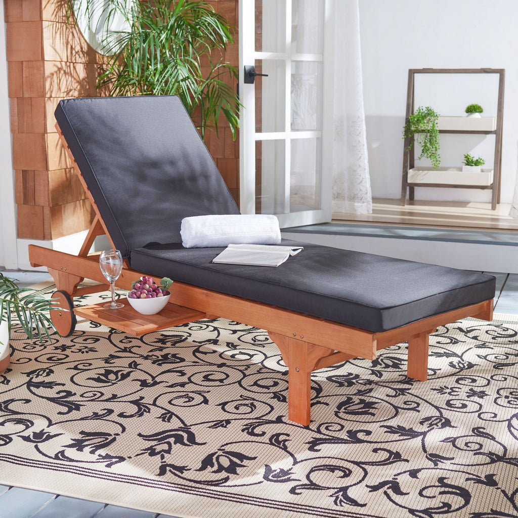 Safavieh newport outlet chaise lounge chair