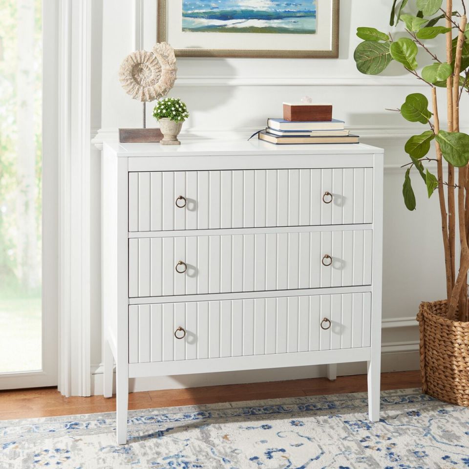 Safavieh pomona 3 store drawer chest