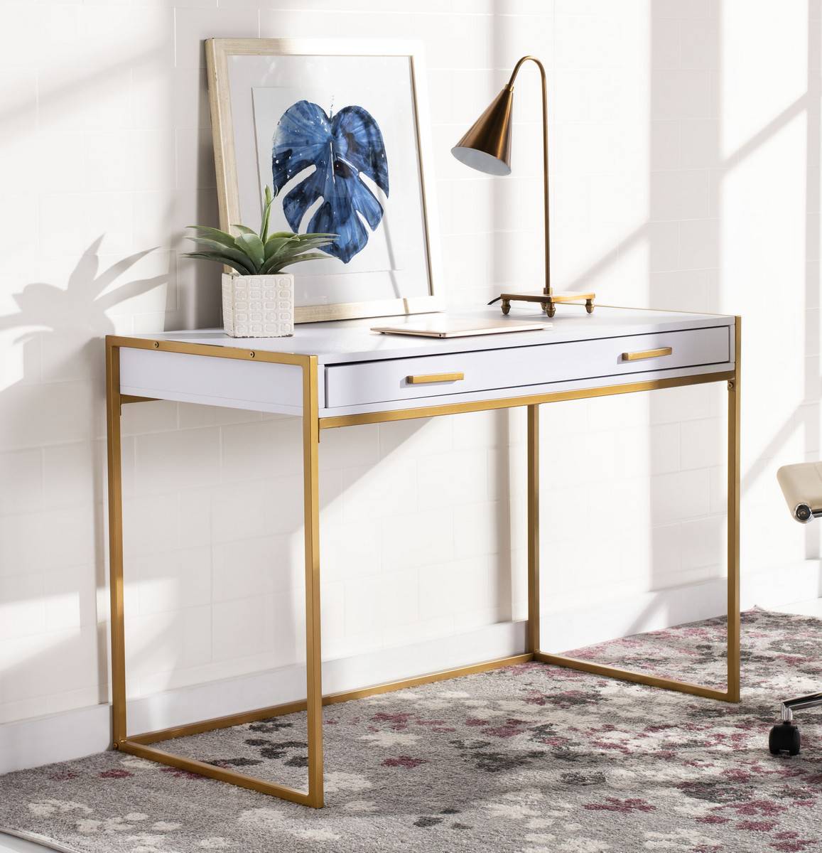 Safavieh Elodie 1 Drawer Desk | Desks | Modishstore - 2