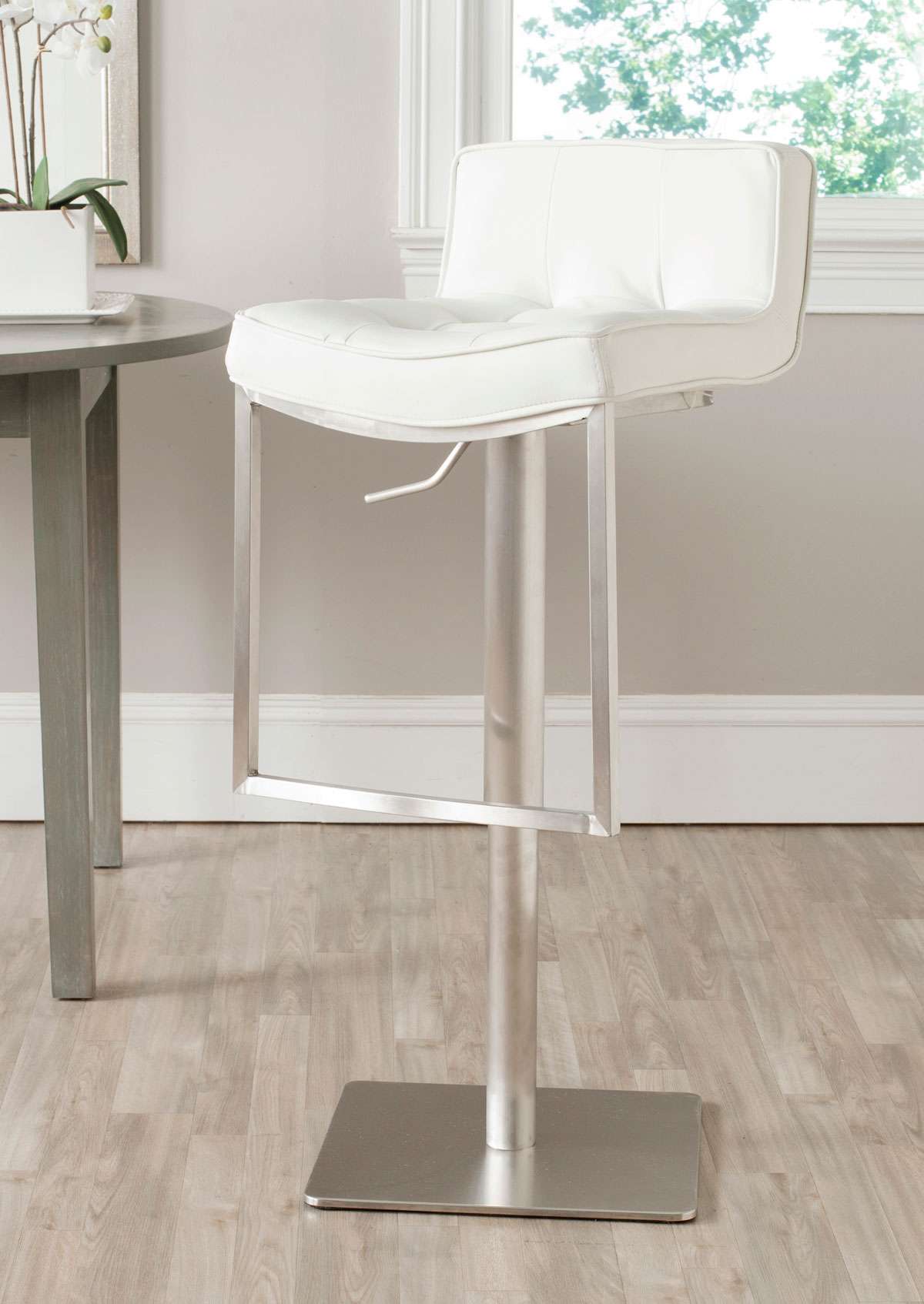 Safavieh Newman Swivel Bar Stool - White | Bar Stools | Modishstore